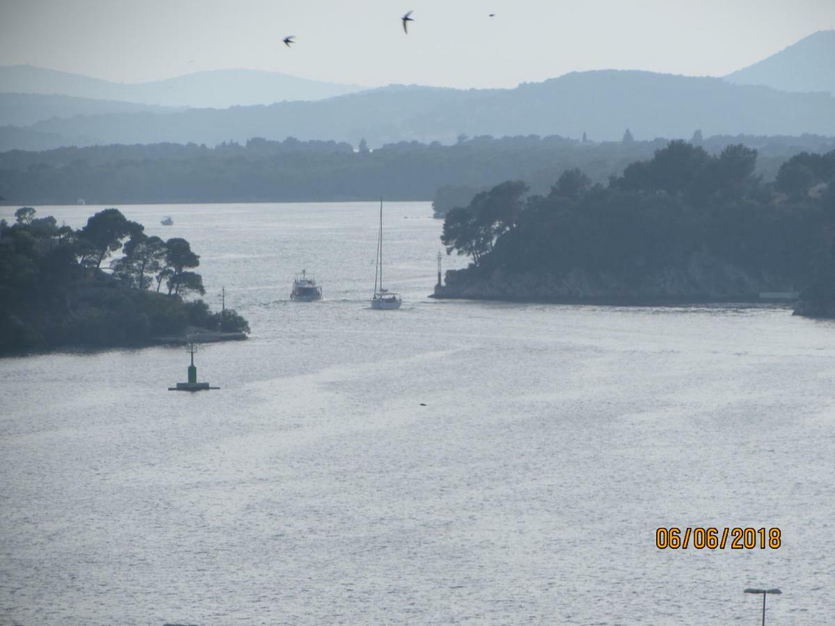 Pearl Appartamento Šibenik Esterno foto